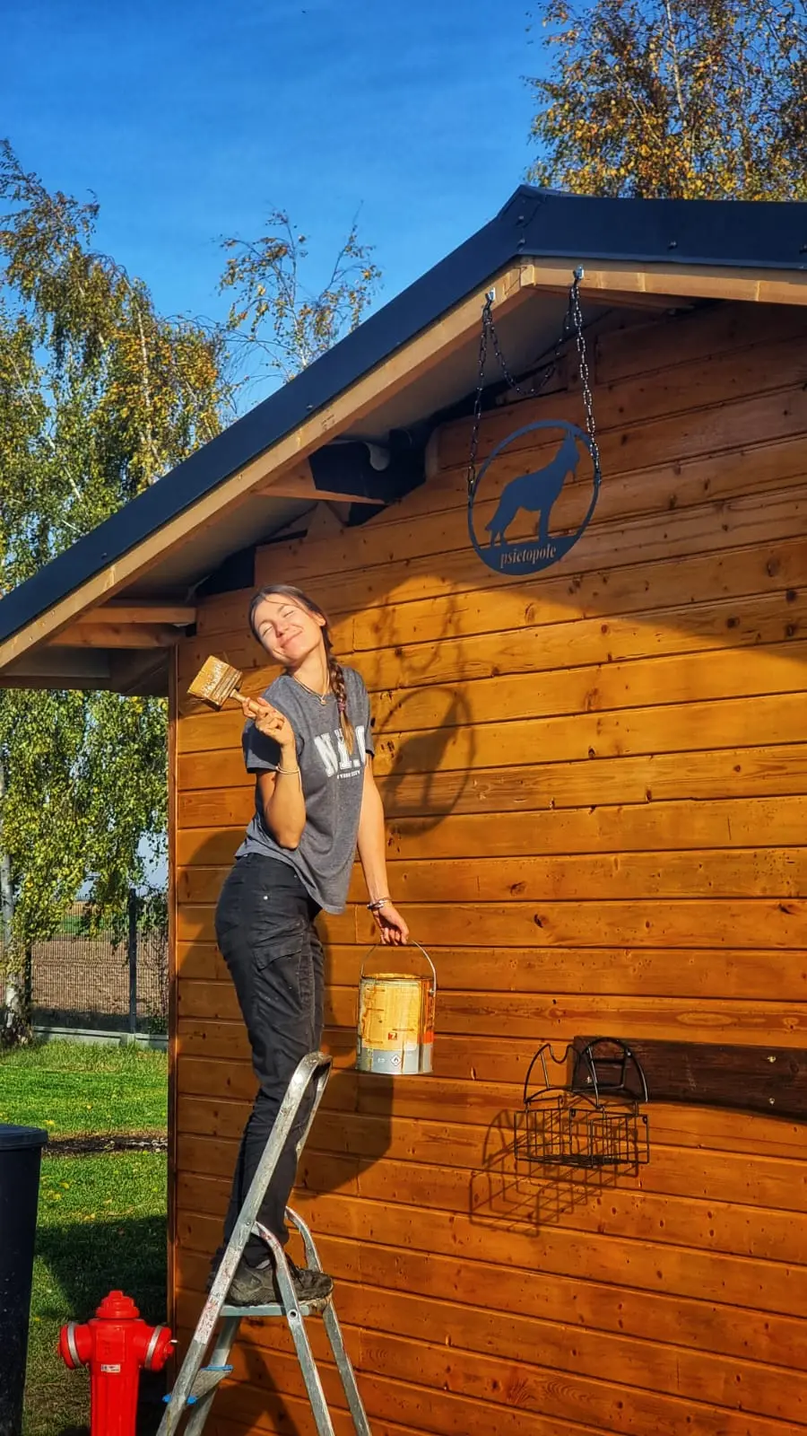 Aleksandra budująca Psietopole